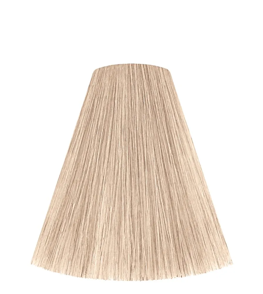 haarstraehne-mit-spezialblond-violett-asch-farbton-londa-professional-cremehaarfarbe