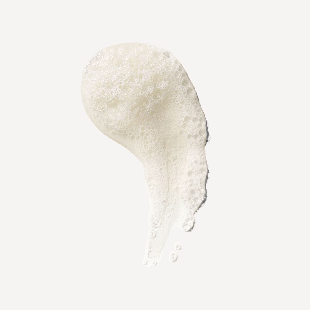 37700047-olaplex-no-4find-bond-maintenance-shampoo-konsistenz