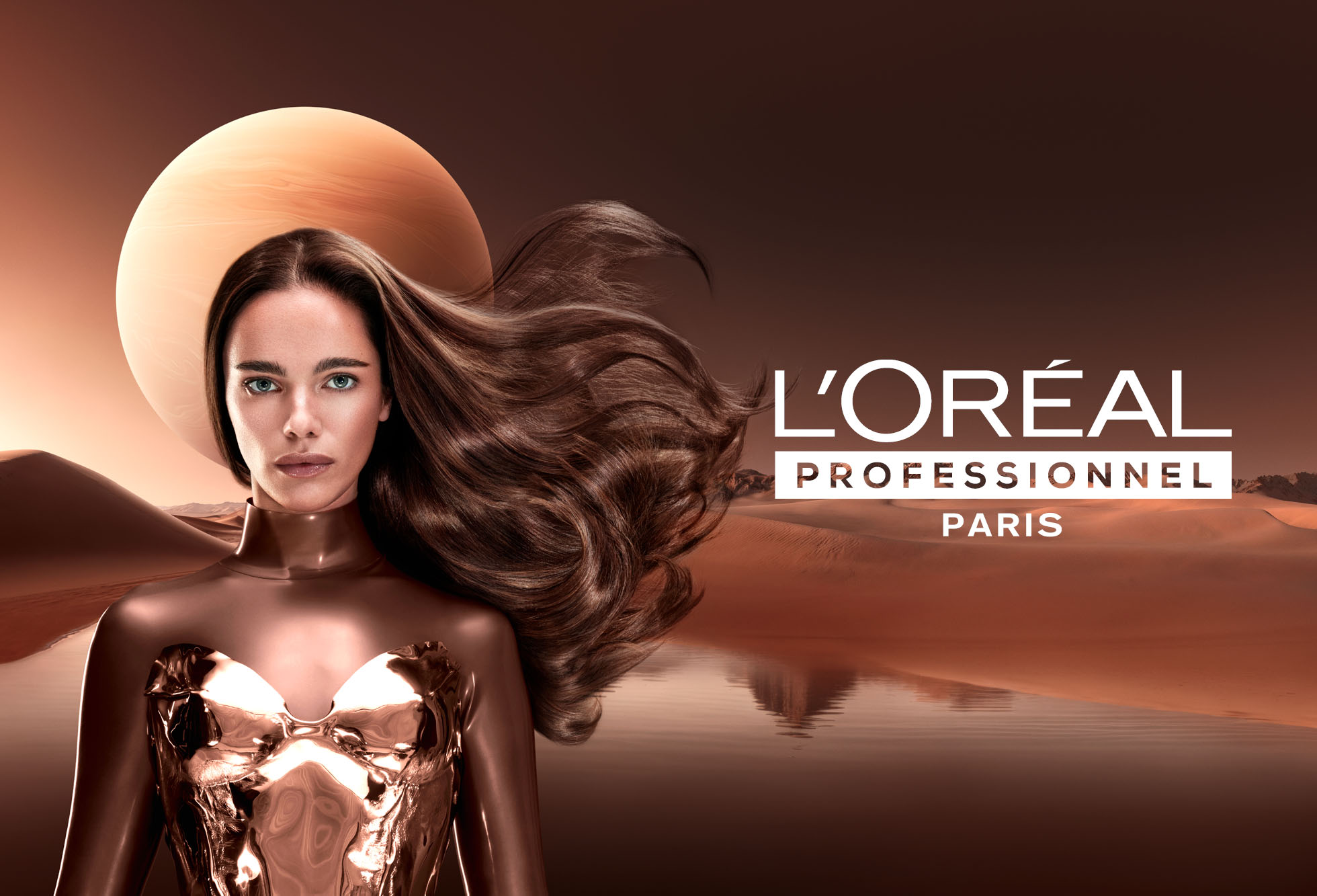 loreal-professionnel-haarpflege-und-styling-kampagnenbild-mit-modell-und-wueste-im-hintergrund
