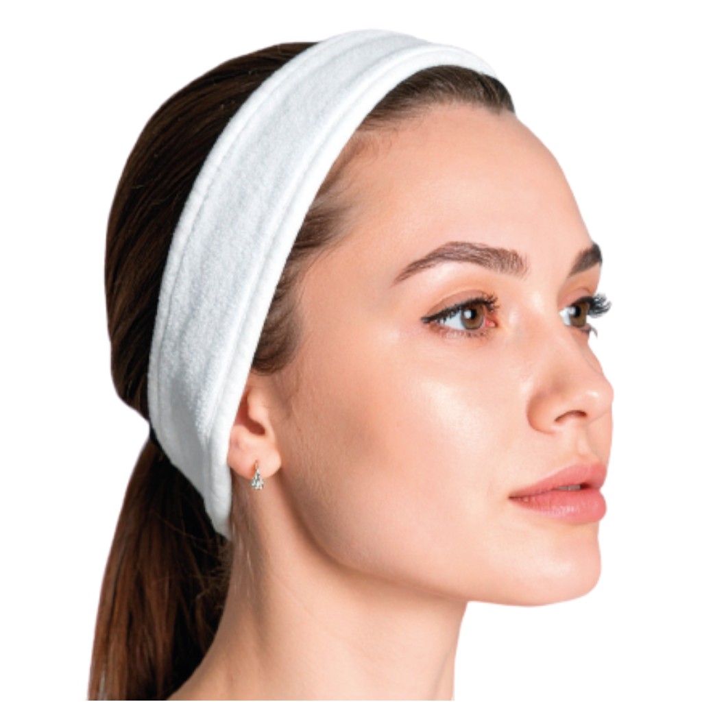 fantasia-weißes-kosmetik-haarband-9-cm-breit-80-prozent-polyester-und-20-prozent-baumwolle-mit-klettverschluss-und-aus-mikrofaser-aus-polyester-an-modellkopf