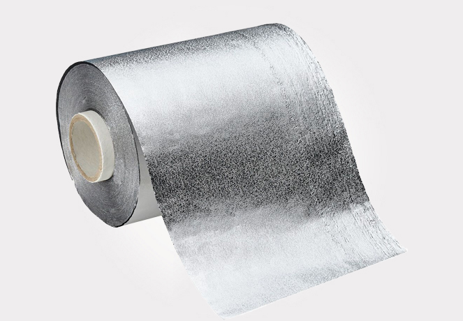 produkt-des-monats-graue-hintergrund-emotion-gepraegte-straehnenfolie