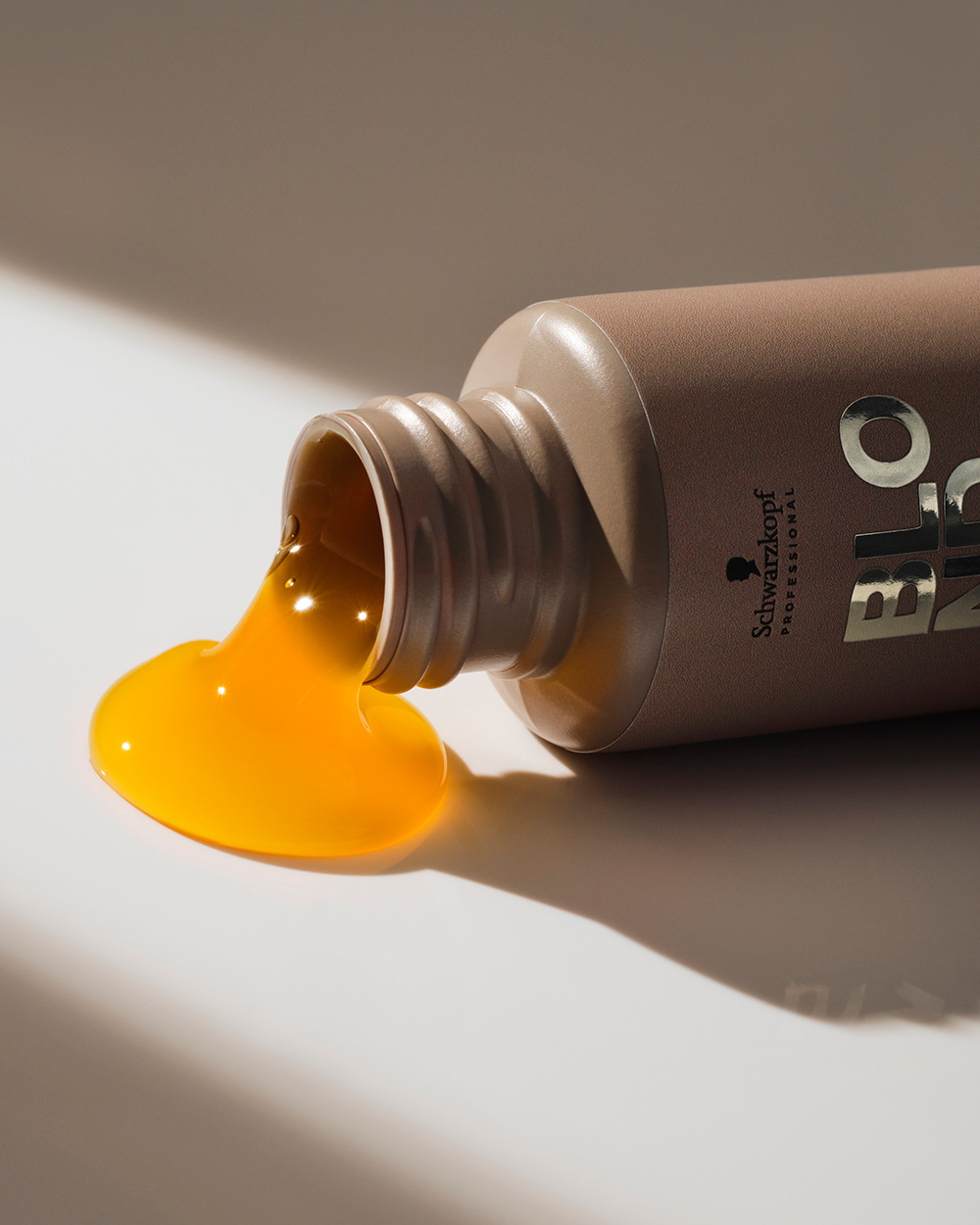 Schwarzkopf BlondMe Glow Toner 60 ml mit saurem pH-Wert