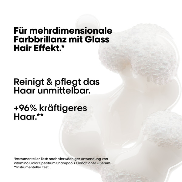 loreal-serie-expert-vitaminocolor-spectrum-shampoo-mit-glass-hair-effekt-und-text-fuer-mehr-farbbrillanz-weisse-schaumstruktur-auf-glasuntergrund loreal-serie-expert-vitaminocolor-spectrum-shampoo-mit-glass-hair-effekt-und-text-fuer-mehr-farbbrillanz-weisse-schaumstruktur-auf-glasuntergrund